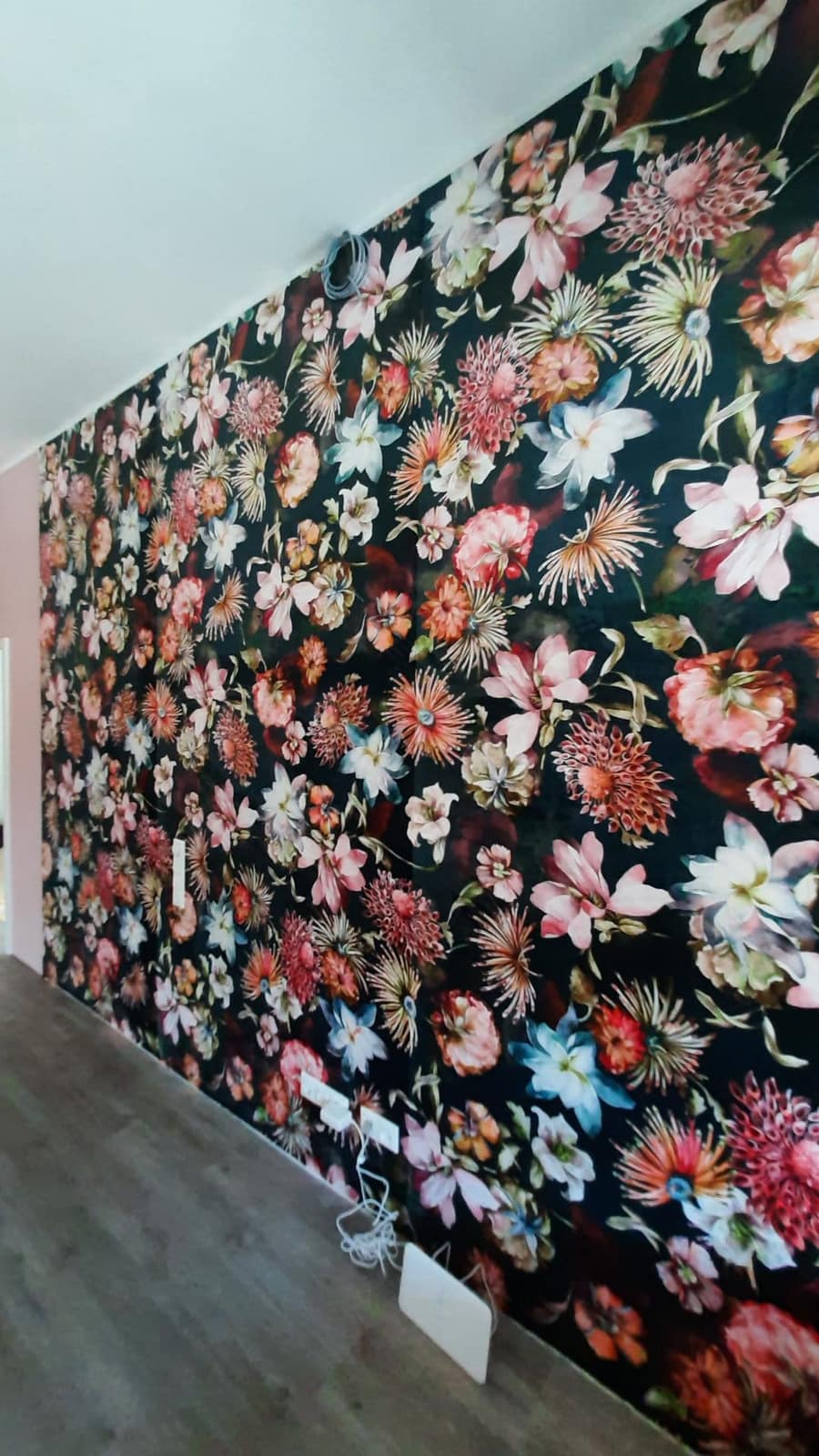 Florale Wandbespannung
